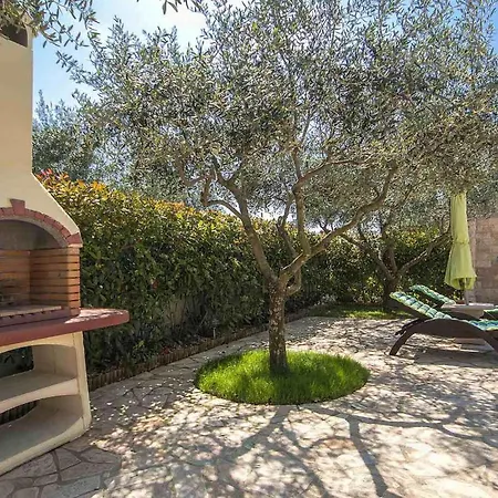 Adry Holiday home Buje