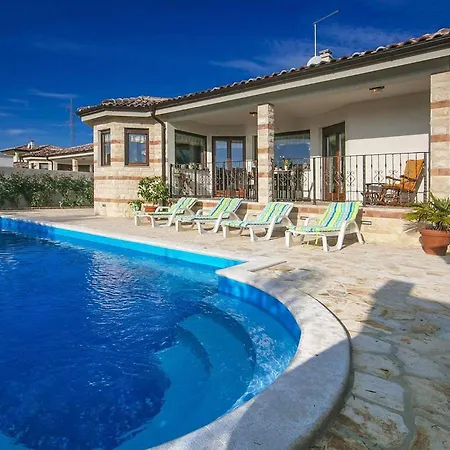 Holiday home Adry